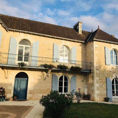 Les Clos Bleus Neuville-du-Poitou 외부 사진