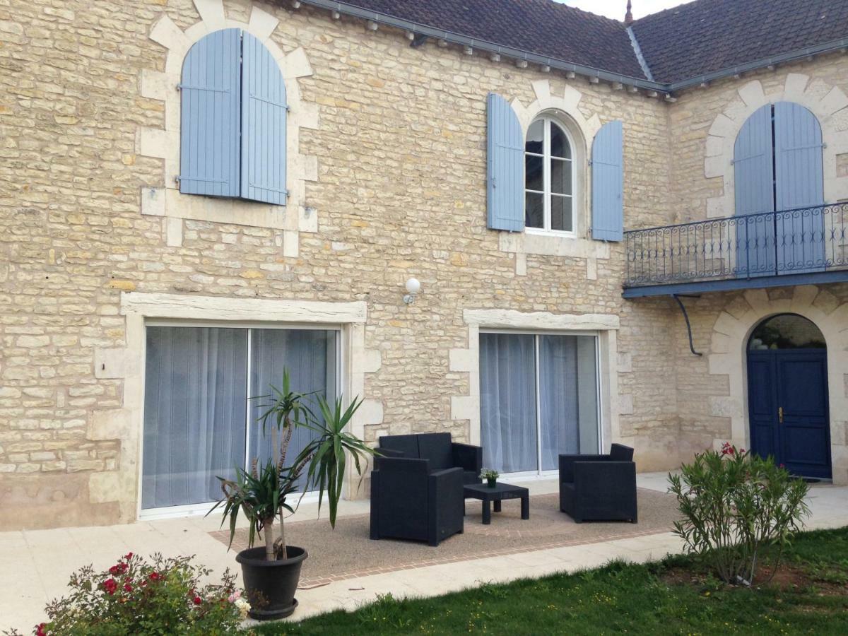 Les Clos Bleus Neuville-du-Poitou 외부 사진